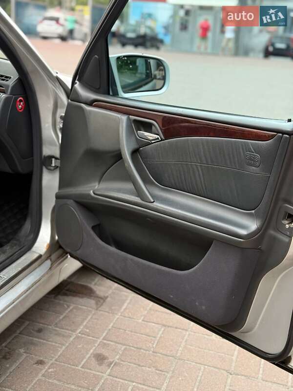 Універсал Mercedes-Benz E-Class 2000 в Києві фото 19 Універсал Mercedes-Benz E-Class 2000 в Києві