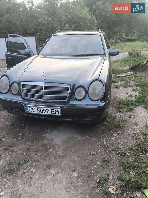 Універсал Mercedes-Benz E-Class 1998 в Чернівцях