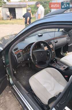 Универсал Mercedes-Benz E-Class 1998 в 