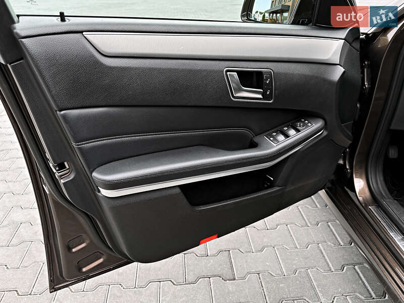 Универсал Mercedes-Benz E-Class 2015 в Черновцах