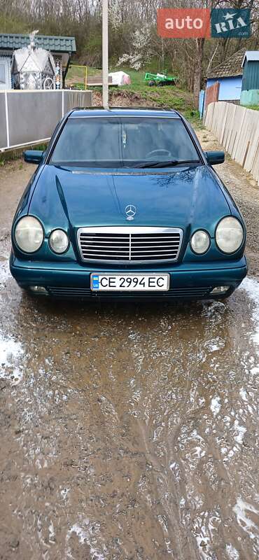 Седан Mercedes-Benz E-Class 1997 в Чернівцях