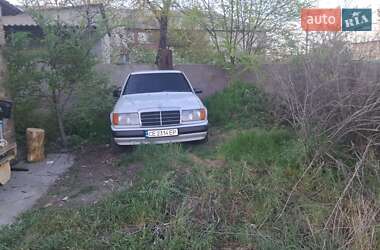 Седан Mercedes-Benz E-Class 1989 в 