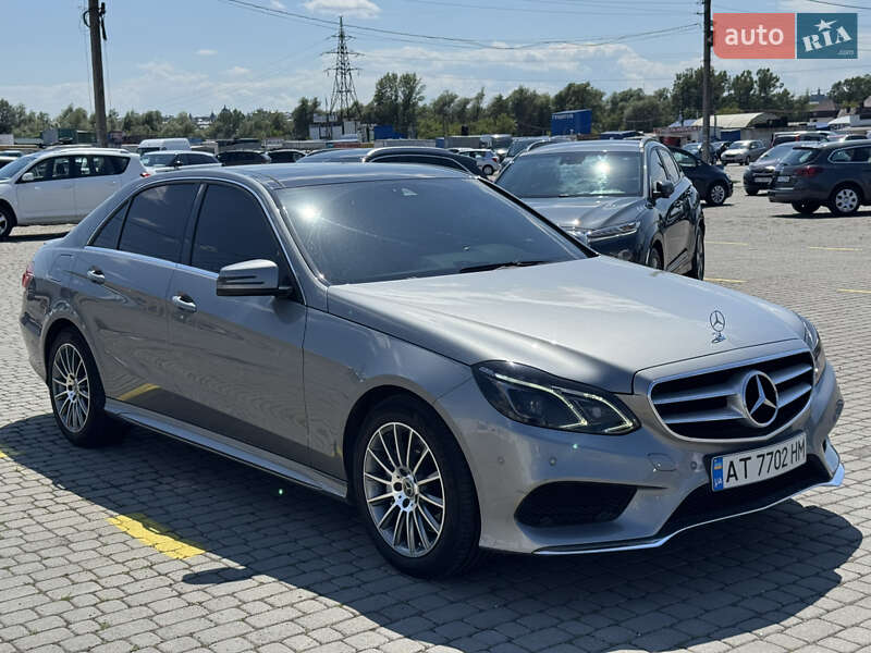 Седан Mercedes-Benz E-Class 2013 в Черновцах