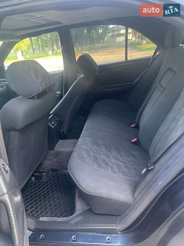 Седан Mercedes-Benz E-Class 1997 в Виннице