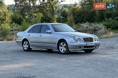 Седан Mercedes-Benz E-Class 2000 в Вінниці