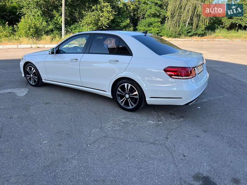 Седан Mercedes-Benz E-Class 2014 в Очакове