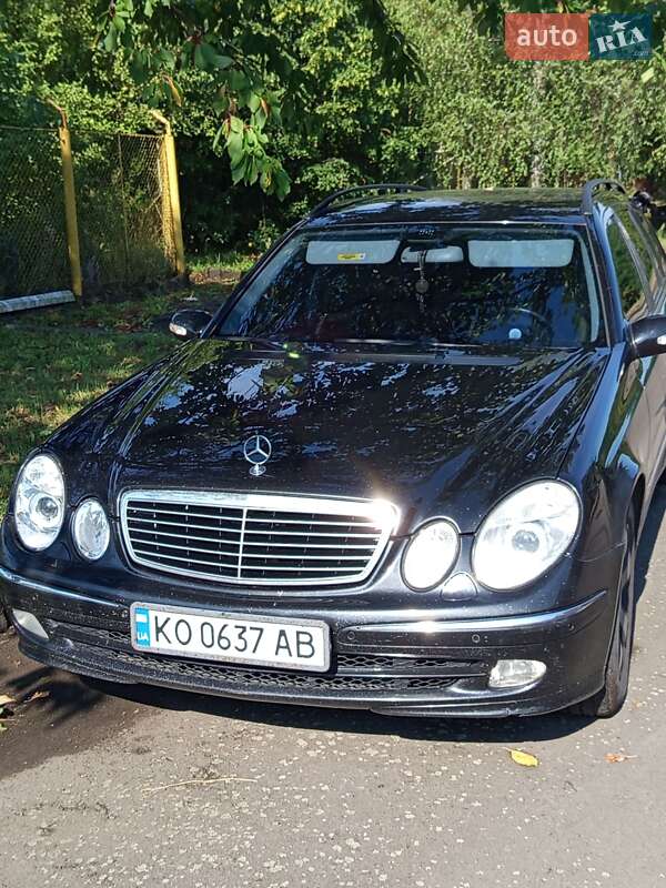 Универсал Mercedes-Benz E-Class 2003 в Чопе