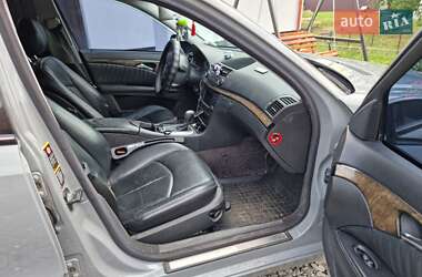 Универсал Mercedes-Benz E-Class 2003 в  фото 14 Универсал Mercedes-Benz E-Class 2003 в
