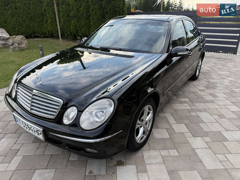 Седан Mercedes-Benz E-Class 2004 в Ивано-Франковске