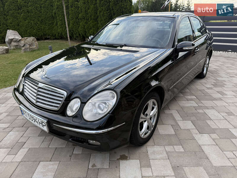 Седан Mercedes-Benz E-Class 2004 в Ивано-Франковске