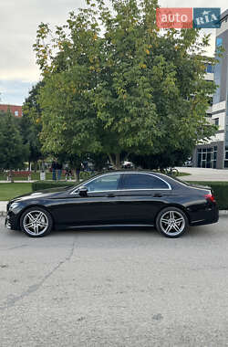 Седан Mercedes-Benz E-Class 2016 в 