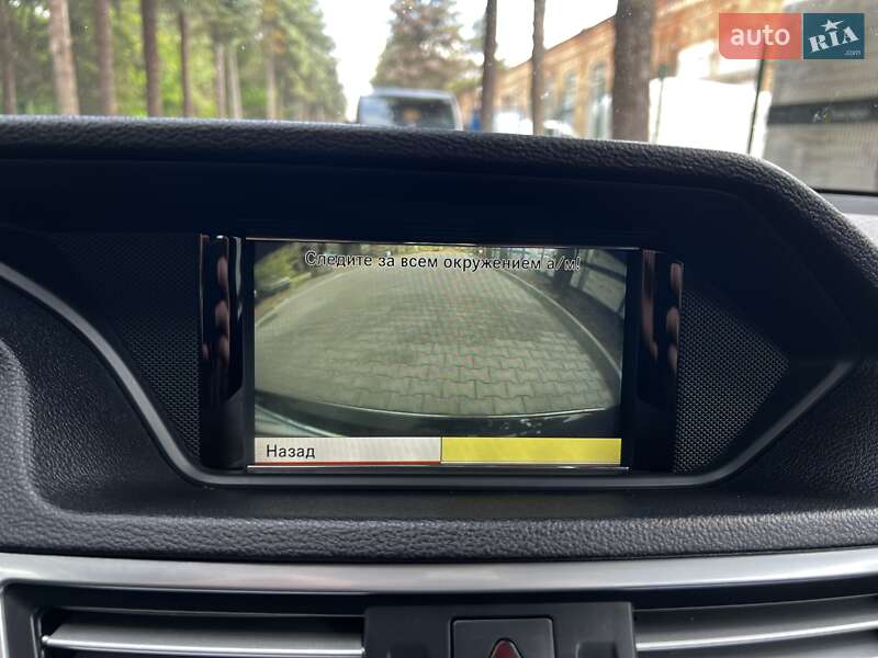 Седан Mercedes-Benz E-Class 2012 в Львове