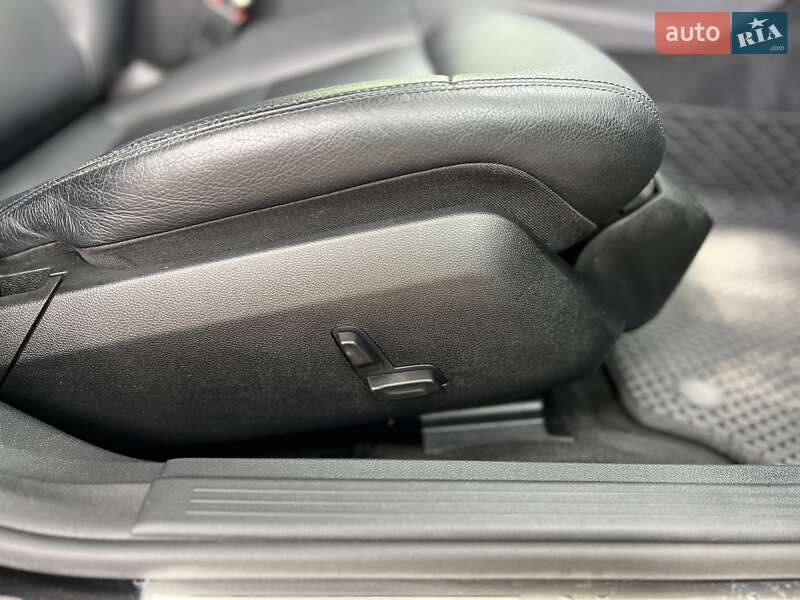 Седан Mercedes-Benz E-Class 2012 в Львове