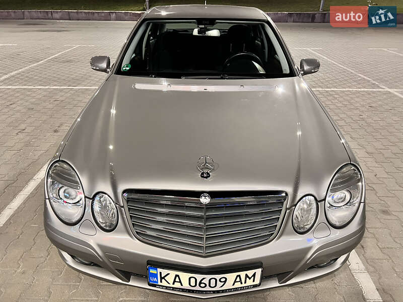 Седан Mercedes-Benz E-Class 2006 в Киеве
