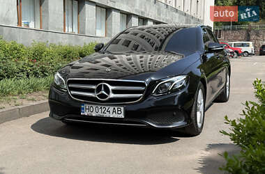 Седан Mercedes-Benz E-Class 2017 в  фото 3 Седан Mercedes-Benz E-Class 2017 в