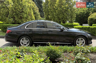 Седан Mercedes-Benz E-Class 2017 в  фото 10 Седан Mercedes-Benz E-Class 2017 в