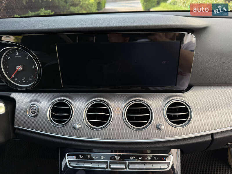 Седан Mercedes-Benz E-Class 2017 в Тернополе фото 45 Седан Mercedes-Benz E-Class 2017 в Тернополе