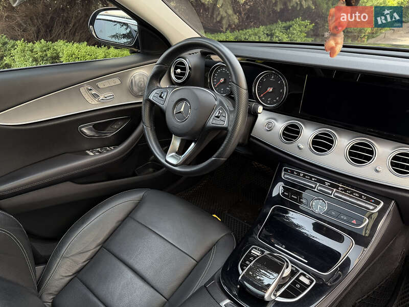 Седан Mercedes-Benz E-Class 2017 в Тернополе фото 43 Седан Mercedes-Benz E-Class 2017 в Тернополе