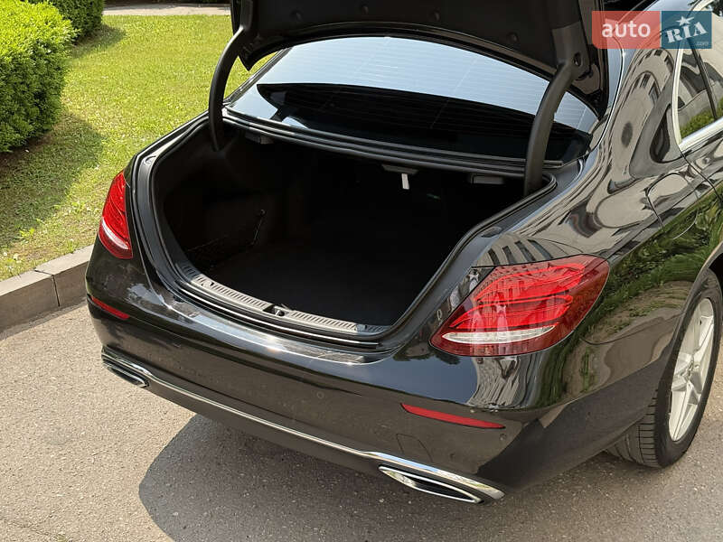 Седан Mercedes-Benz E-Class 2017 в Тернополе фото 63 Седан Mercedes-Benz E-Class 2017 в Тернополе