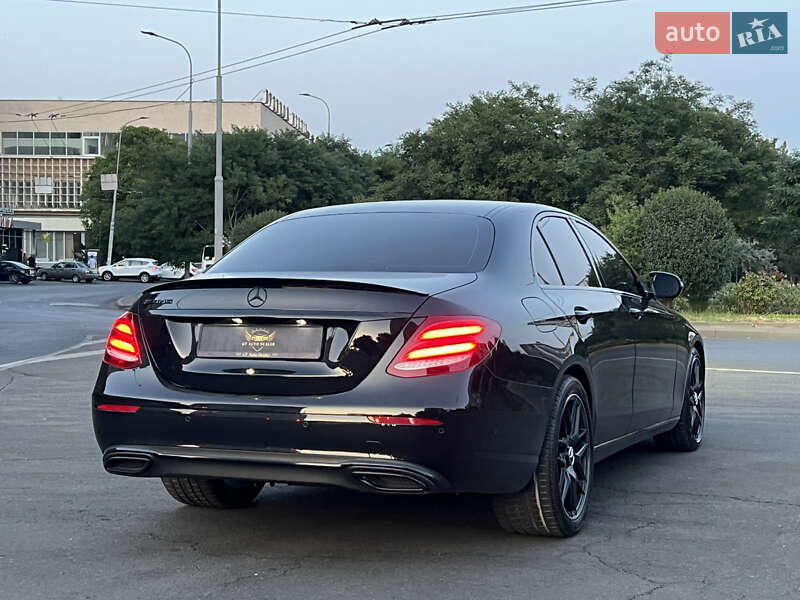 Седан Mercedes-Benz E-Class 2017 в Одессе
