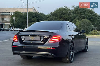 Седан Mercedes-Benz E-Class 2017 в 