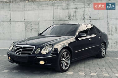 Седан Mercedes-Benz E-Class 2003 в 