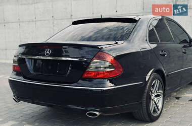 Седан Mercedes-Benz E-Class 2003 в 
