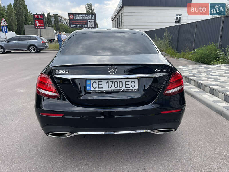 Седан Mercedes-Benz E-Class 2016 в Києві