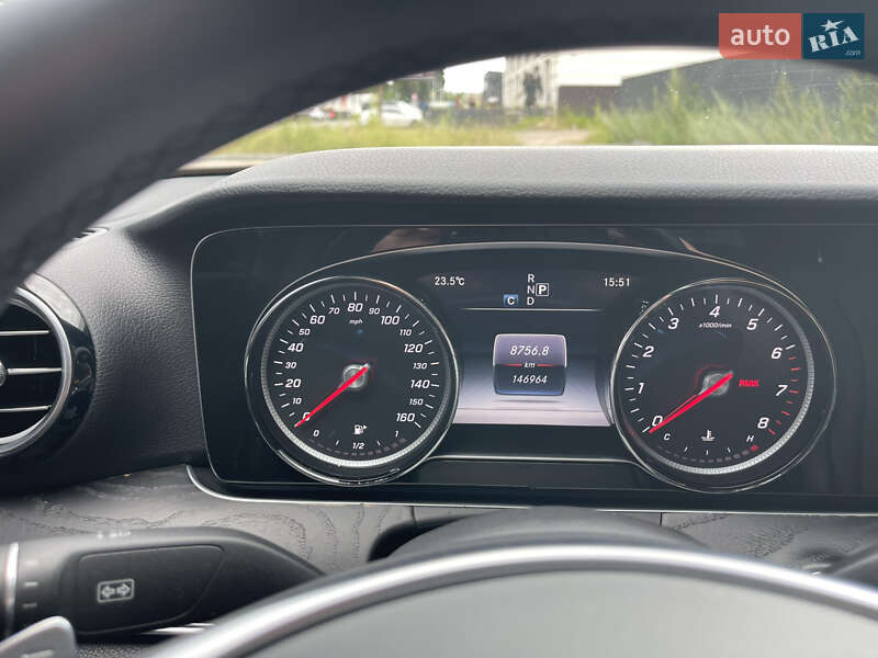 Седан Mercedes-Benz E-Class 2016 в Києві