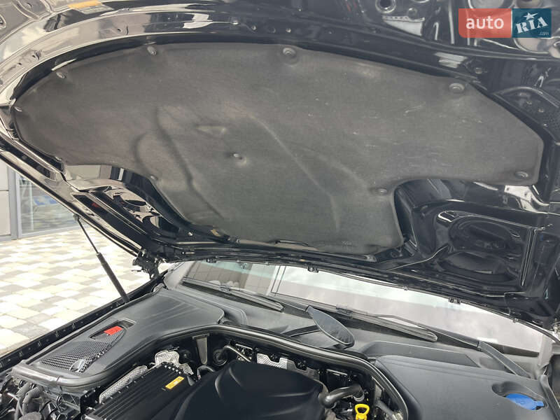 Седан Mercedes-Benz E-Class 2016 в Києві