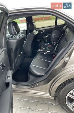 Седан Mercedes-Benz E-Class 2012 в 