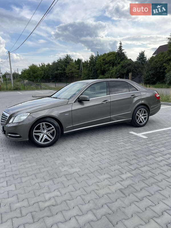 Mercedes-Benz E-Class 2012