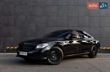 Седан Mercedes-Benz E-Class 2018 в Житомире