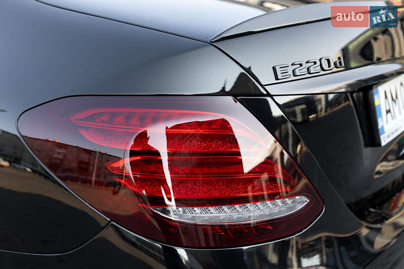 Седан Mercedes-Benz E-Class 2018 в Житомирі