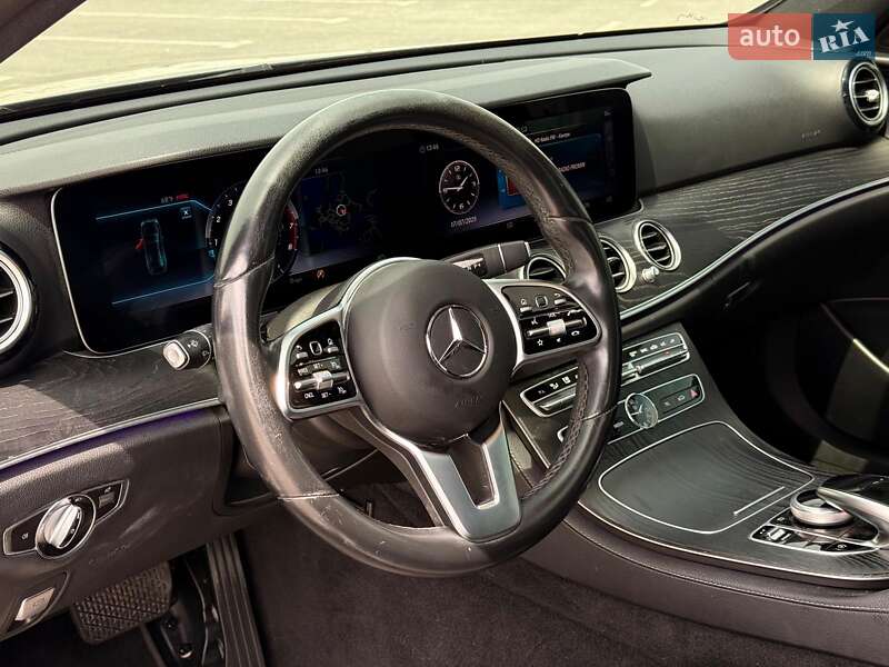 Седан Mercedes-Benz E-Class 2019 в Львове