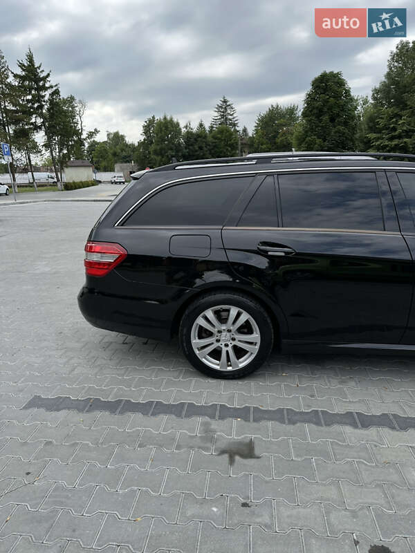 Универсал Mercedes-Benz E-Class 2010 в Стрые