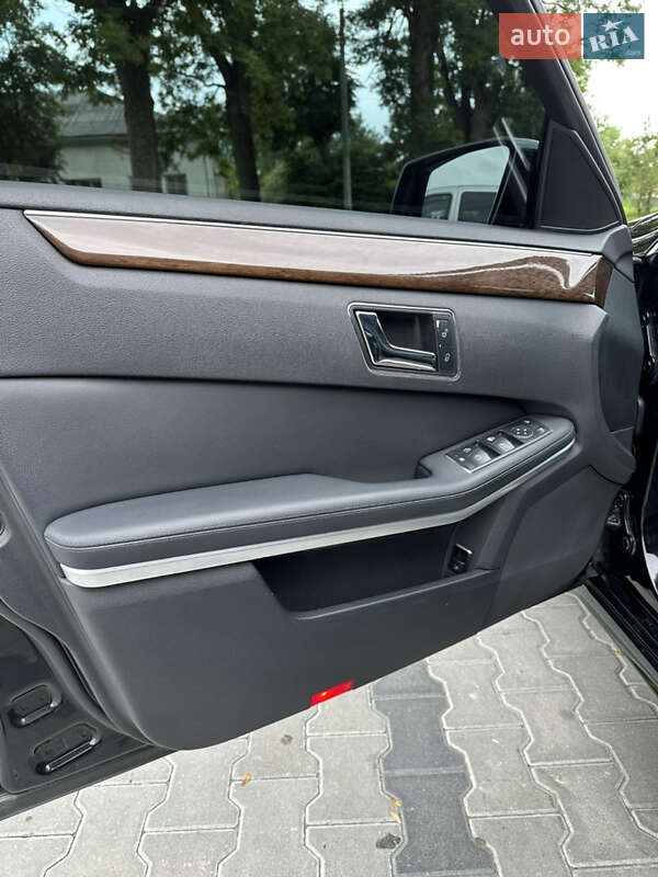Универсал Mercedes-Benz E-Class 2010 в Стрые