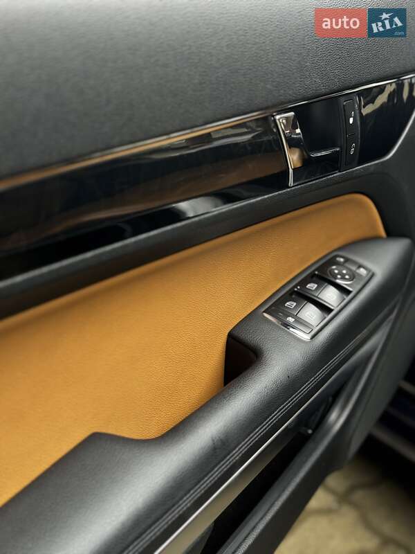 Купе Mercedes-Benz E-Class 2010 в Львове