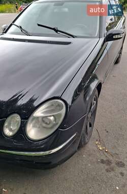 Универсал Mercedes-Benz E-Class 2004 в 