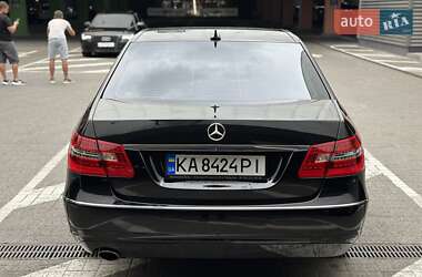 Седан Mercedes-Benz E-Class 2010 в 