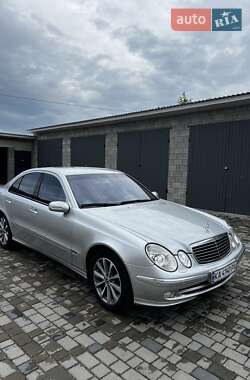 Седан Mercedes-Benz E-Class 2003 в Сарнах