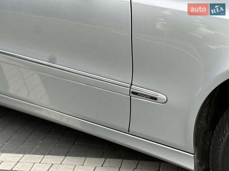 Седан Mercedes-Benz E-Class 2005 в Ровно