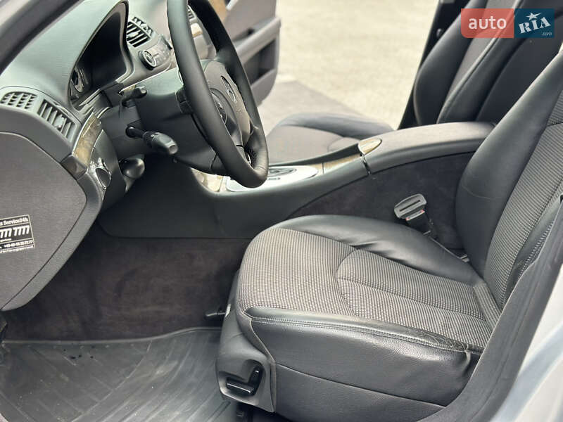 Седан Mercedes-Benz E-Class 2005 в Ровно