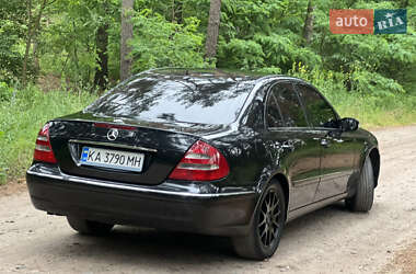 Седан Mercedes-Benz E-Class 2003 в 