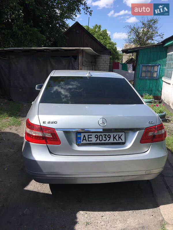 Седан Mercedes-Benz E-Class 2010 в Павлограде фото 10 Седан Mercedes-Benz E-Class 2010 в Павлограде