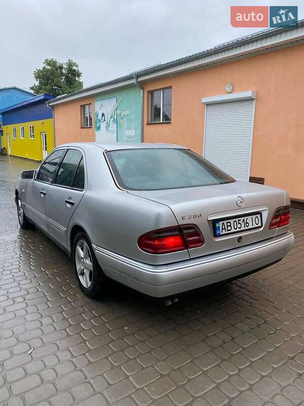 Седан Mercedes-Benz E-Class 1997 в Жмеринке