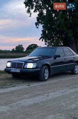 Седан Mercedes-Benz E-Class 1994 в Кілії