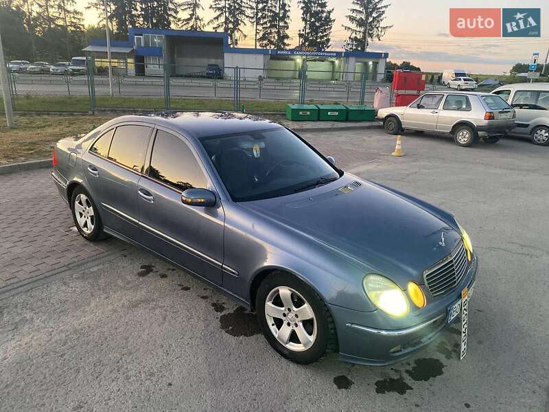 Седан Mercedes-Benz E-Class 2003 в Чернівцях