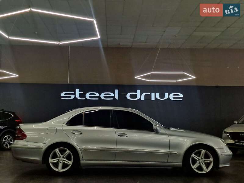 Седан Mercedes-Benz E-Class 2002 в Николаеве