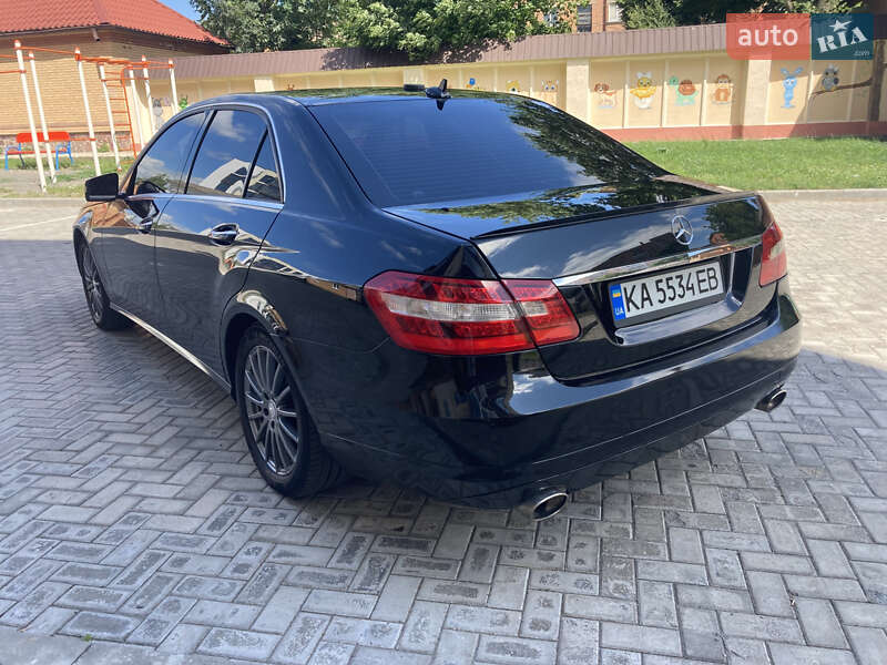 Седан Mercedes-Benz E-Class 2012 в Сумах